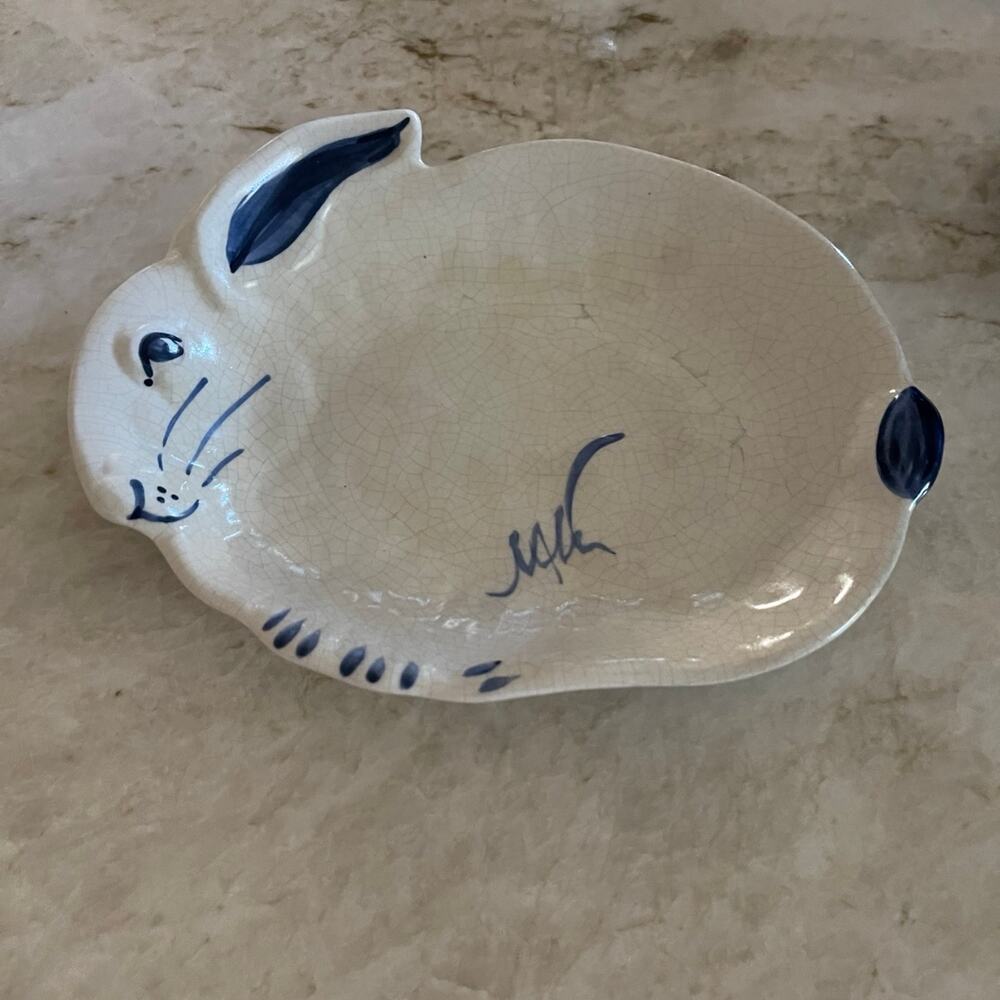 Vintage Dedham Pottery Rabbit serving dish by Nash Pottery